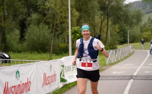 Jest zwycięzca Biegu 7 Dolin na 100 km! Dotarł do mety ze świetnym czasem [WIDEO] - 41